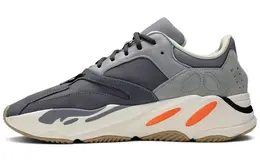 adidas: Серые кроссовки  Yeezy Boost 700