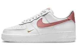 Nike: Розовые кеды  Air Force 1 Low