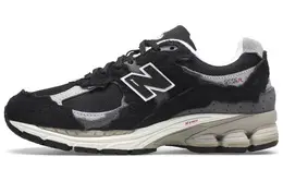 New Balance: Чёрные кроссовки  2002R