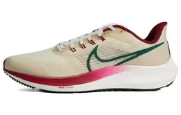 Nike: Бежевые кроссовки  Air Zoom