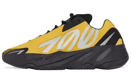 adidas: Жёлтые кроссовки  Yeezy Boost 700 MNVN