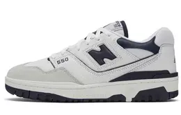 New Balance: Белые кеды  550