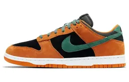 Nike: Коричневые кеды  Dunk Low SP