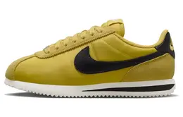 Nike: Яркие кроссовки  Cortez