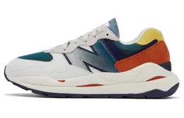 New Balance: Кроссовки  5740