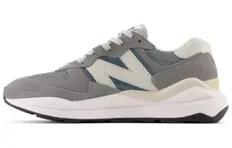 New Balance: Серые кроссовки  5740