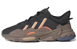 adidas: Серые кроссовки  Ozweego