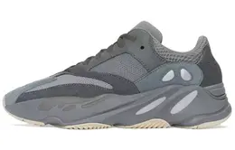 adidas: Голубые кроссовки  Yeezy Boost 700