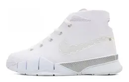 Nike: Белые кроссовки  Kobe 1 Protro