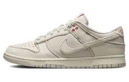 Nike: Светлые кеды  Dunk Low