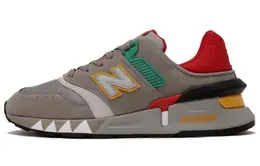 New Balance: Коричневые кроссовки  997