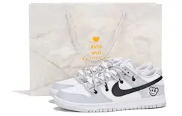 Nike: Белые кеды  Dunk Low