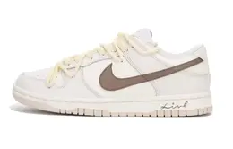 Nike: Белые кеды  Dunk Low