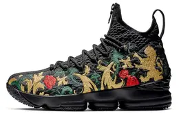 Nike: Кроссовки  Lebron 15