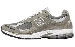 New Balance: Серые кроссовки  2002R