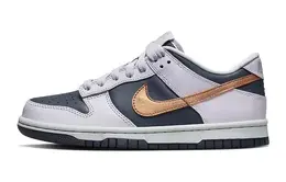 Nike: Фиолетовые кеды  Dunk Low