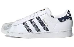 adidas: Белые кеды  Superstar