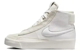 Nike: Белые кеды  Blazer