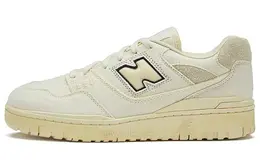 New Balance: Бежевые кеды  550