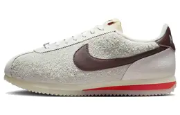 Nike: Светлые кроссовки  Cortez