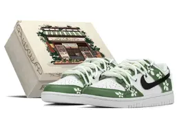 Nike: Белые кеды  Dunk Low