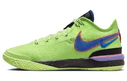 Nike: Зелёные кроссовки 