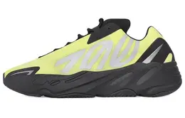 adidas: Чёрные кроссовки  Yeezy Boost 700 MNVN