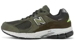 New Balance: Кроссовки  2002R цвета хаки