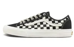 VANS: Чёрные кеды  Style 36