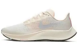 Nike: Белые кроссовки 