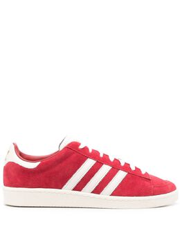 adidas: Красные кроссовки 