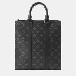 Louis Vuitton: Чёрная сумка 