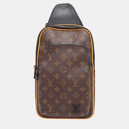 Louis Vuitton: Коричневая сумка 