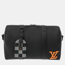 Louis Vuitton: Чёрная сумка  Keepall