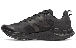 New Balance: Чёрные кроссовки 