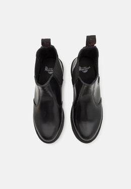 Dr. Martens: Чёрные ботинки 