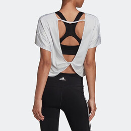 Adidas: Белая футболка 