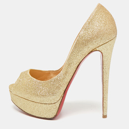 Christian Louboutin: Красные туфли 