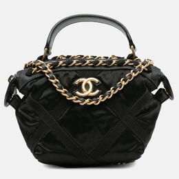 Chanel: Чёрный клатч 