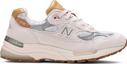 New Balance: Коричневые кроссовки  992