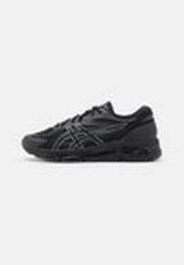 Asics: Чёрные кроссовки  Gel-Quantum 360