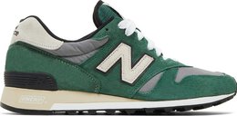 New Balance: Зелёные кроссовки  1300