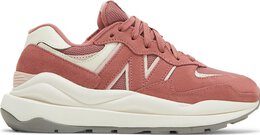 New Balance: Розовые кроссовки  57/40