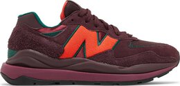 New Balance: Красные кроссовки  57/40