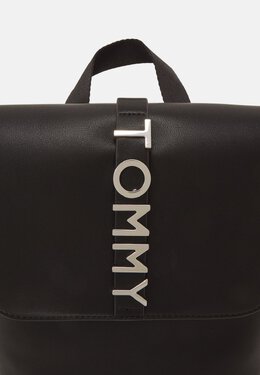 Tommy Hilfiger: Чёрный рюкзак  Tommy Jeans