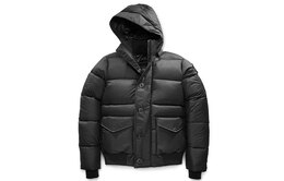 Canada Goose: Чёрный пуховик 