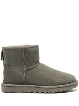 UGG: Зелёные ботинки  Classic Mini II