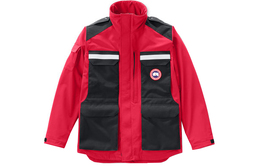 Canada Goose: Красная куртка 