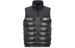 Moncler: Чёрный пуховик 