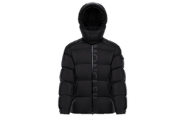 Moncler: Чёрный пуховик 